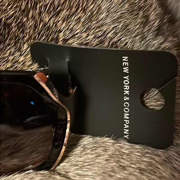 New York and Company Oversized Sunglasses with Gold Hardware - Picture 2 of 4